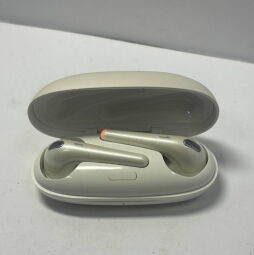 Навушники 1MORE ComfoBuds TWS Headphones (ESS3001T) White - Б/В від виробника 1More