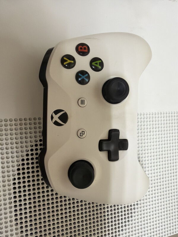 Ігрова приставка (Стаціонарна) Microsoft Xbox One S 1TB - Б/В - Фото №4
