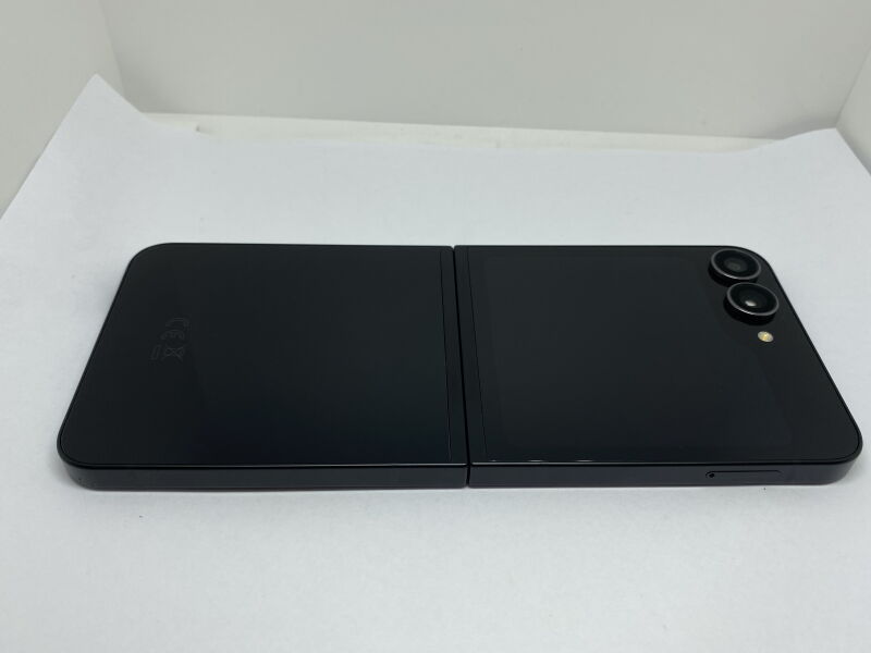 Samsung Galaxy Z Flip7 FE 5G 8/256GB (SM-F761B) - Б/В - Фото №7