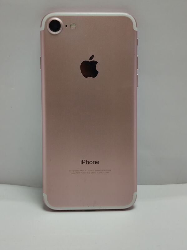 Apple IPhone 7 32Gb - Б/В