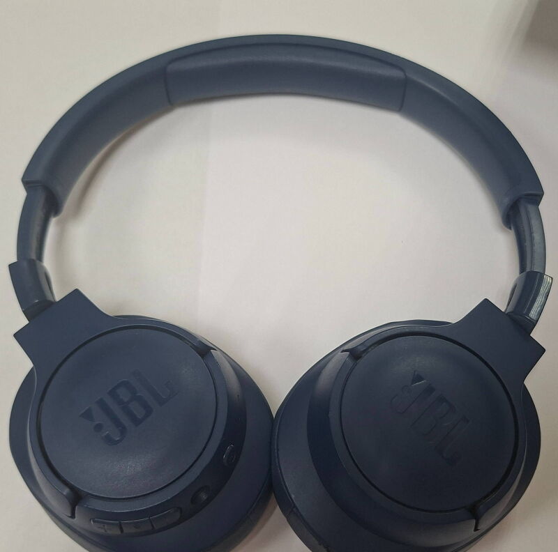 Навушники JBL Tune 720BT Black (JBLT720BTBLK) - Б/В - Фото №1 Навушники JBL Tune 720BT Black (JBLT720BTBLK) - Б/В