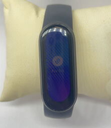 Фітнес-браслет Xiaomi Mi Band 6 (XMSH15HM) - Б/В від виробника Xiaomi