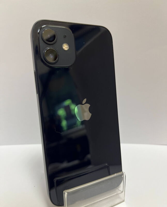 Apple IPhone 12 128GB - Б/В