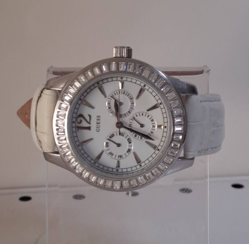 Годинник наручний Guess W12053L2 - Б/В