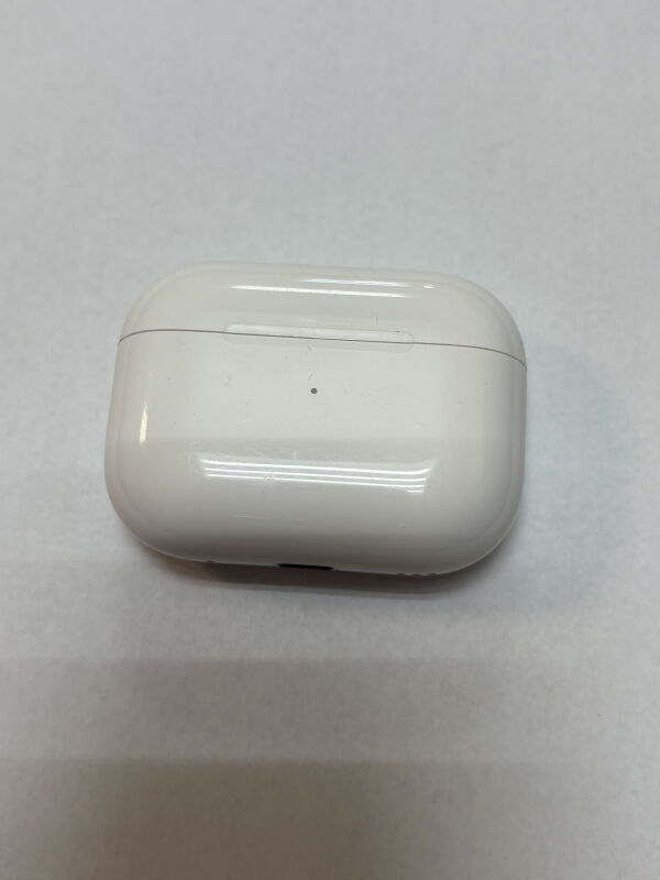 Навушники TWS Apple AirPods Pro 2nd generation with MagSafe Charging Case USB-C (MTJV3) - Б/В - Фото №2