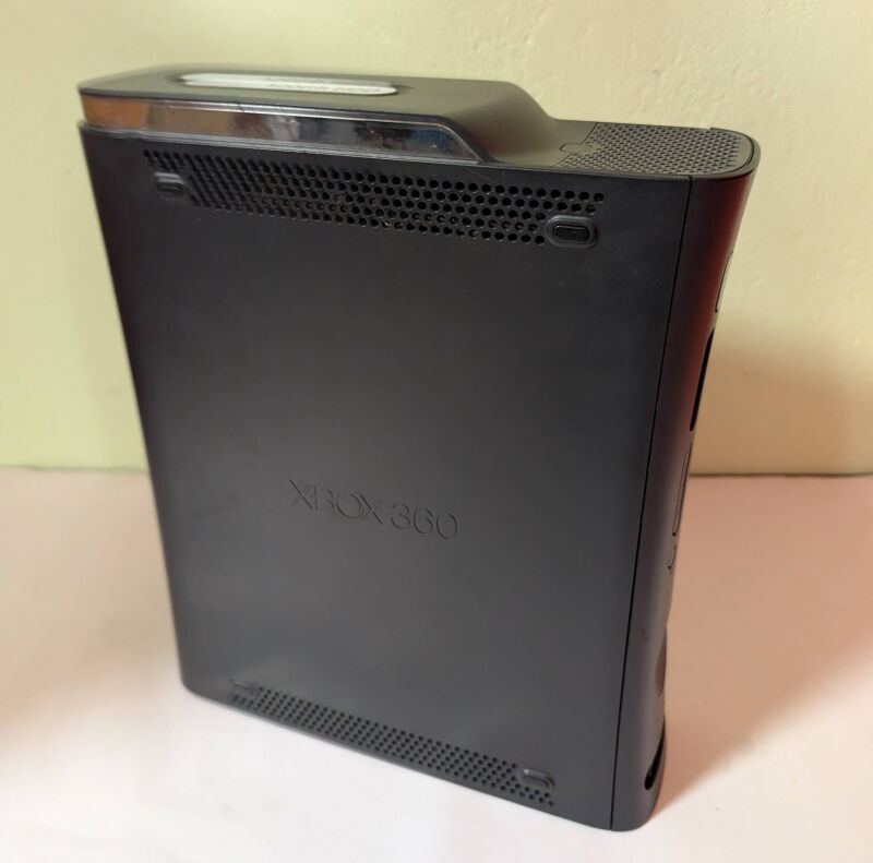 Ігрова приставка (Стаціонарна) Microsoft Xbox 360 120GB - Б/В