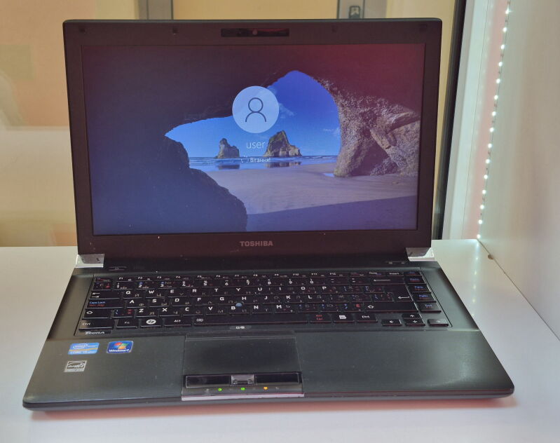 Ноутбук Toshiba Tecra R840 (PT429C-00G003) - Б/В