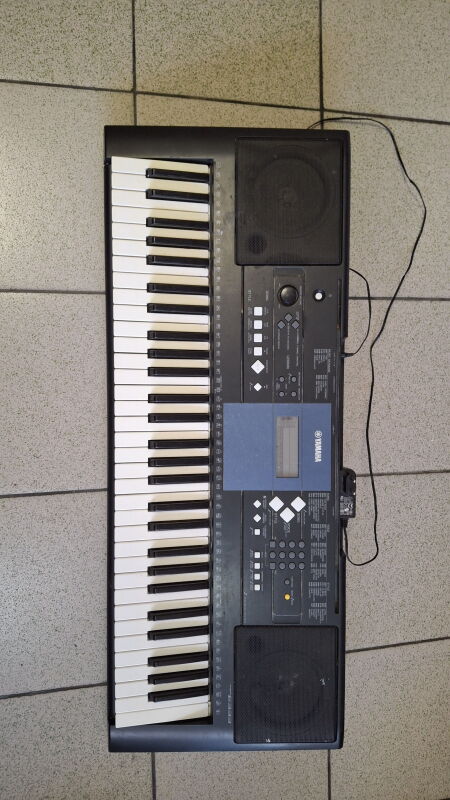 Синтезатор Yamaha PSR-E333 - Б/В