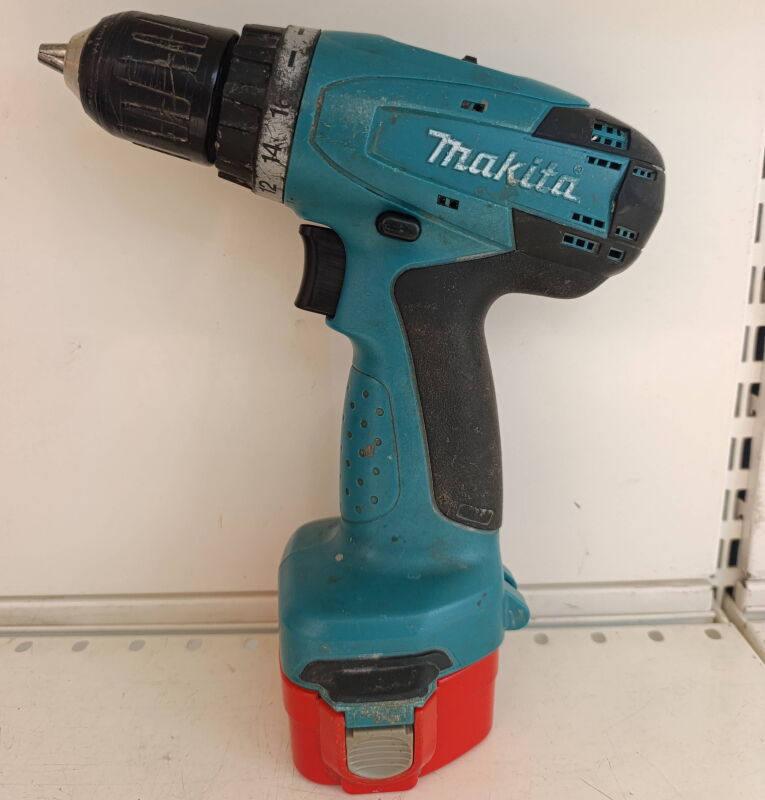 Акумуляторний дриль-шуруповерт Makita 6271D - Б/В