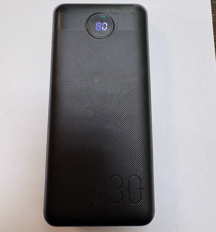 Powerbank VEGER V3008 30000mAh 20W - Б/В