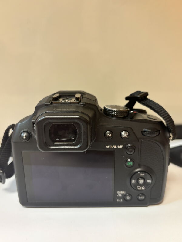 Фотоапарат Panasonic DC-FZ82D - Б/В - Фото №2
