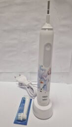 Електрична зубна щітка Oral-B D505.513.Z3K Frozen тип 3772 (6+) - Б/В від виробника Oral-B