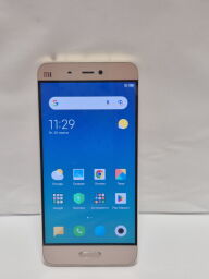 Xiaomi Mi 5 3/32GB - Б/В від виробника Xiaomi