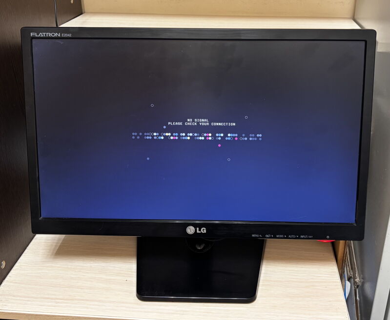 Монітор LG Electronics E2042C-BN - Б/В - Фото №5