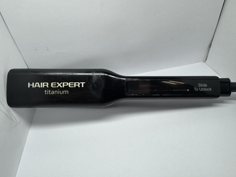 Вирівнювач для волосся Hair Expert Titanium - Б/В