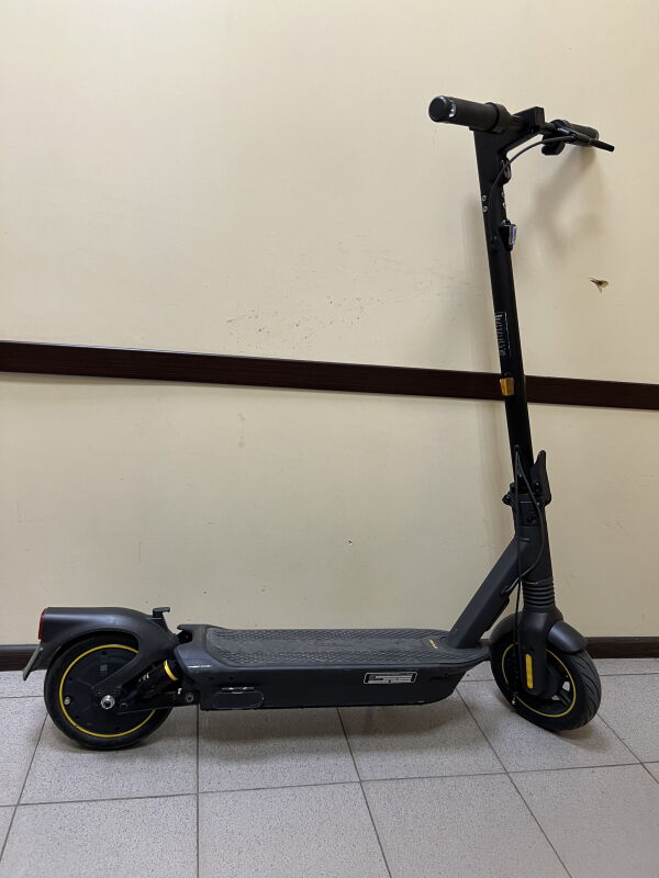 Електросамокат Ninebot KickScooter MAX G2 E, AA.00.0012.55 - Б/В