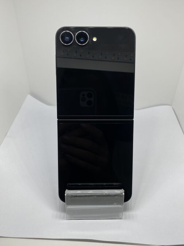 Samsung Galaxy Z Flip7 FE 5G 8/256GB (SM-F761B) - Б/В - Фото №3