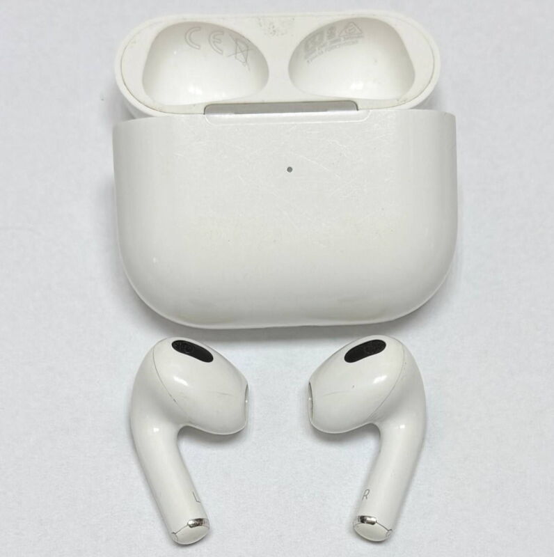 Навушники TWS Apple AirPods 3rd generation (MME73) - Б/В