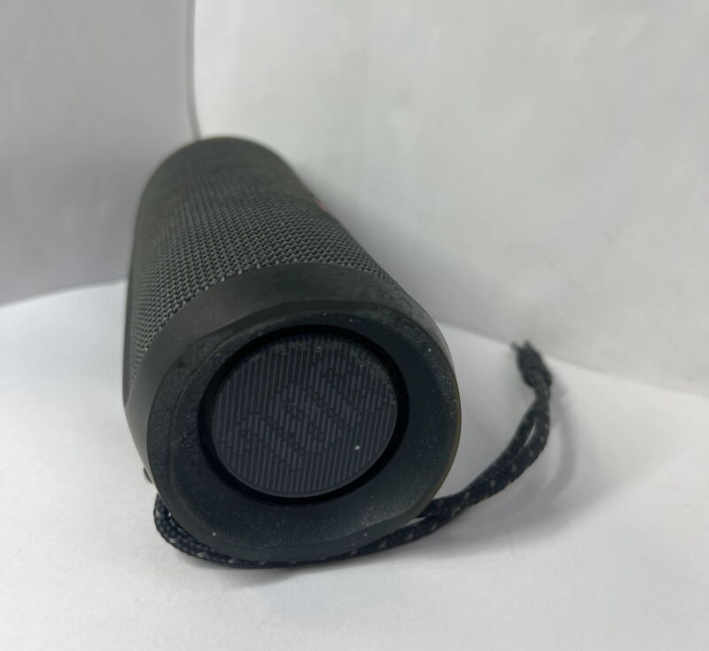 Портативна колонка JBL Flip Essential 2 Black (JBLFLIPES2) - Б/В - Фото №4