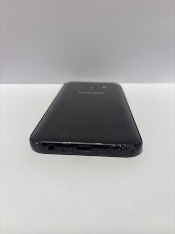 Samsung Galaxy A3 2017 Duos SM-A320 2/16GB Black, SM-A320FZKASEK - Б/В - Фото №5