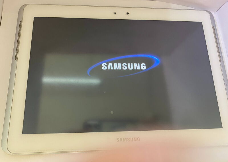 Планшет Samsung Galaxy Tab 2 10.1 (3G) GT-P5100 - Б/В