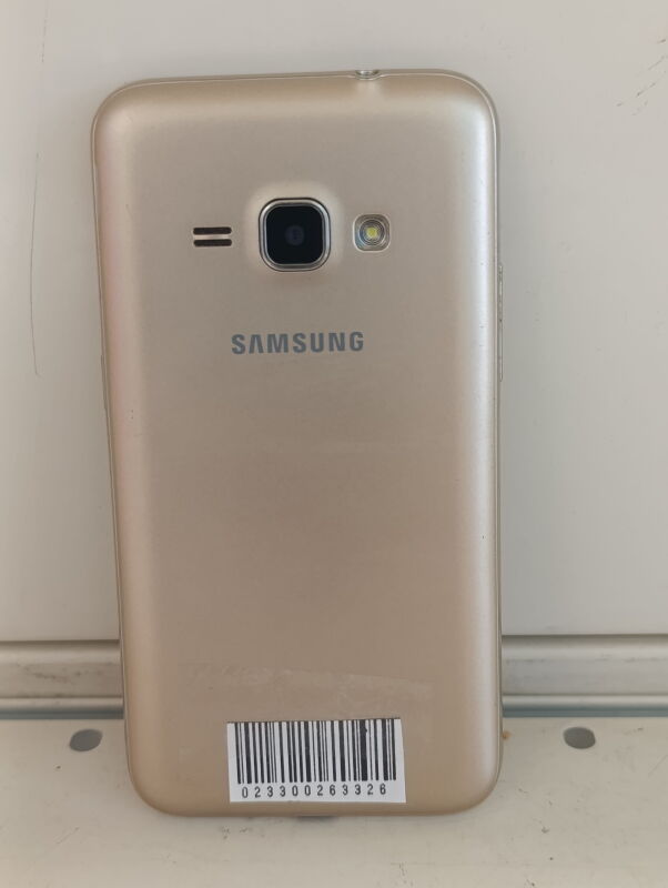 Samsung Galaxy J1 (2016) SM-J120H - Б/В - Фото №2
