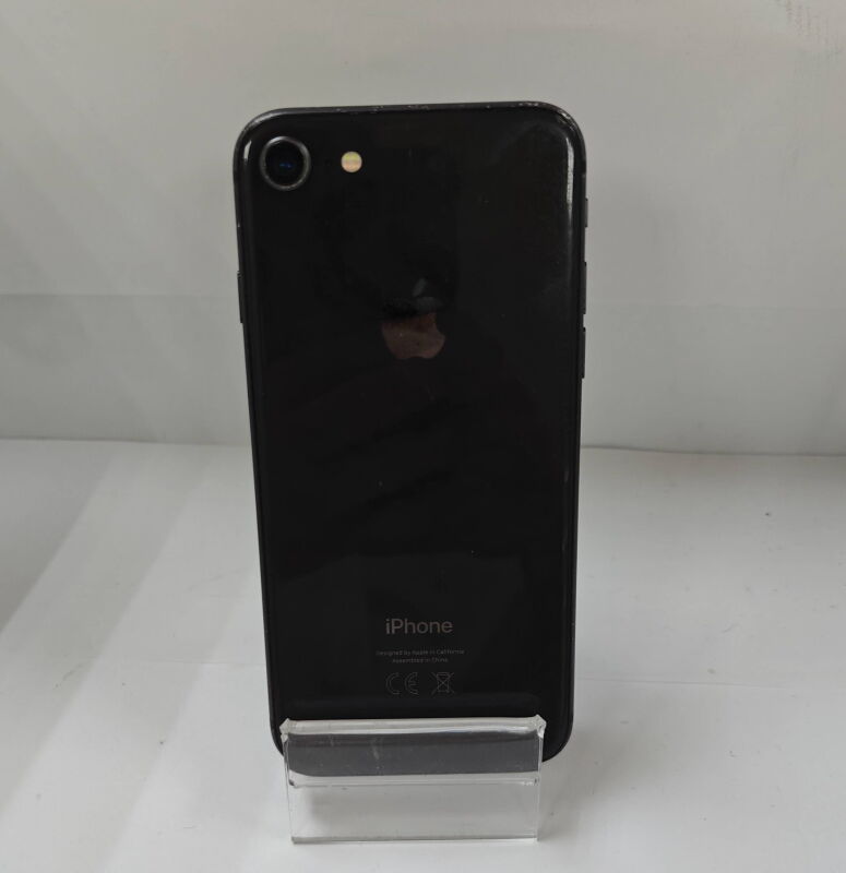 Apple iPhone 8 64GB - Б/В - Фото №1 Apple iPhone 8 64GB - Б/В