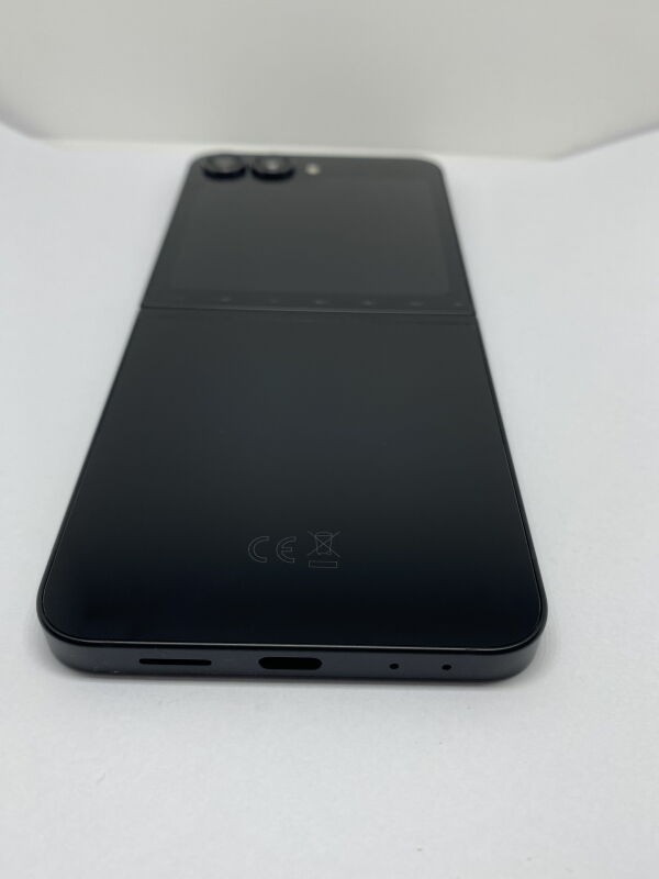 Samsung Galaxy Z Flip7 FE 5G 8/256GB (SM-F761B) - Б/В - Фото №4
