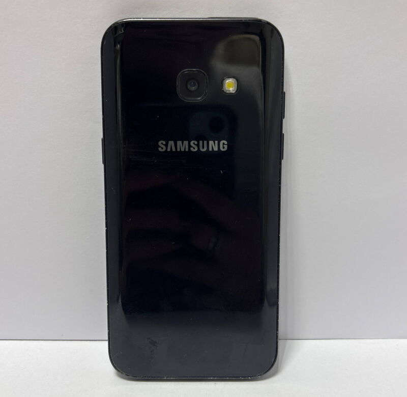 Samsung Galaxy A3 2017 Duos SM-A320 2/16GB Black, SM-A320FZKASEK - Б/В