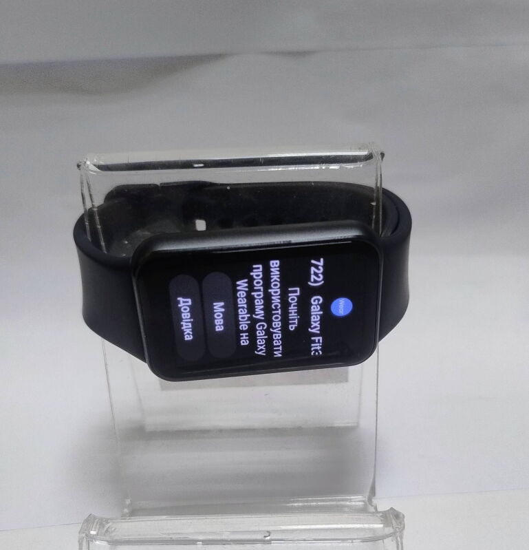 Фітнес-браслет Samsung Galaxy Fit3 Gray (SM-R390NZAA) - Б/В - Фото №1 Фітнес-браслет Samsung Galaxy Fit3 Gray (SM-R390NZAA) - Б/В
