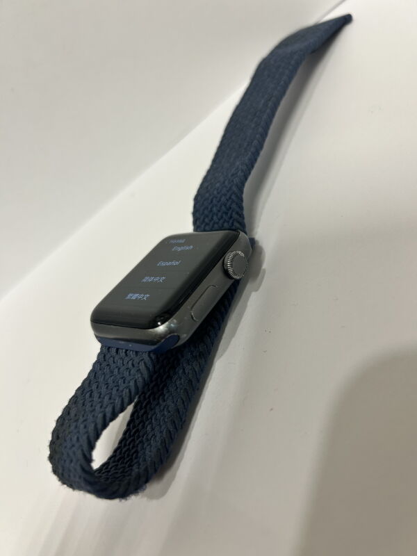Смарт-годинник Apple Watch Series 3 42mm Aluminum Case - Б/В - Фото №2