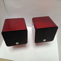 Портативні USB-колонки Ufi UCube - Б/В від виробника UltraLink