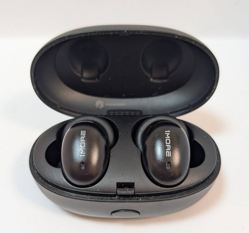 Навушники 1MORE Stylish In-Ear (E1026BT) Black