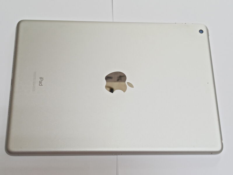 Планшет Apple iPad 10.2 Wi-Fi 128GB Silver (MW782) - Б/В - Фото №3