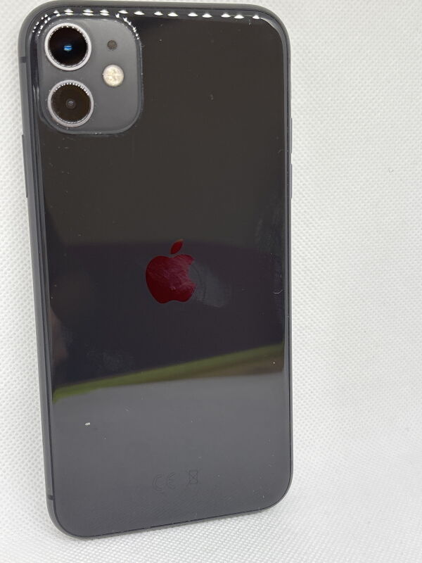 Apple iPhone 11 64GB Black - Б/В