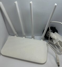 Маршрутизатор Xiaomi Mi WiFi Router 4A R4AC (DVB4230GL) WiFi5 / AC1200 / 100 Мбіт/с - Б/В від виробника Xiaomi