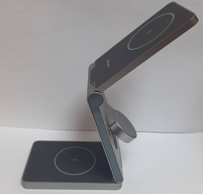 Бездротова зарядна станція з підтримкою технології MagSafe Proove Titan Volt 3 in 1 - Б/В