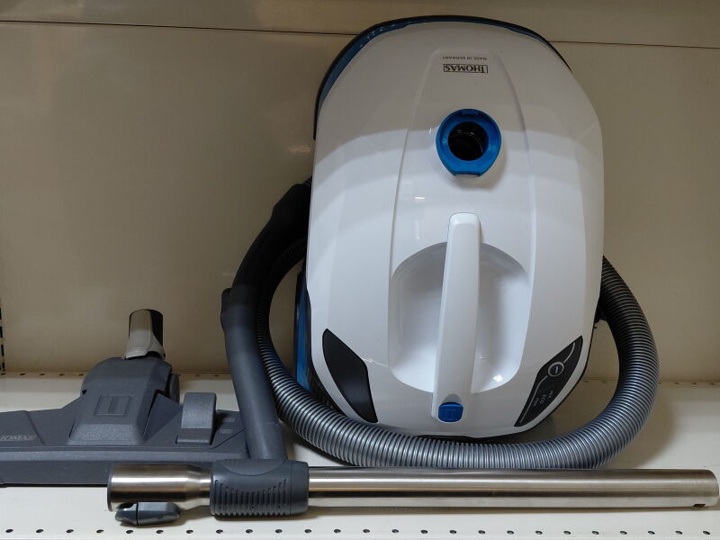 Пилосос з аквафільтром Thomas Perfect Air Allergy Pure (786526) - Б/В - Фото №1 Пилосос з аквафільтром Thomas Perfect Air Allergy Pure (786526) - Б/В