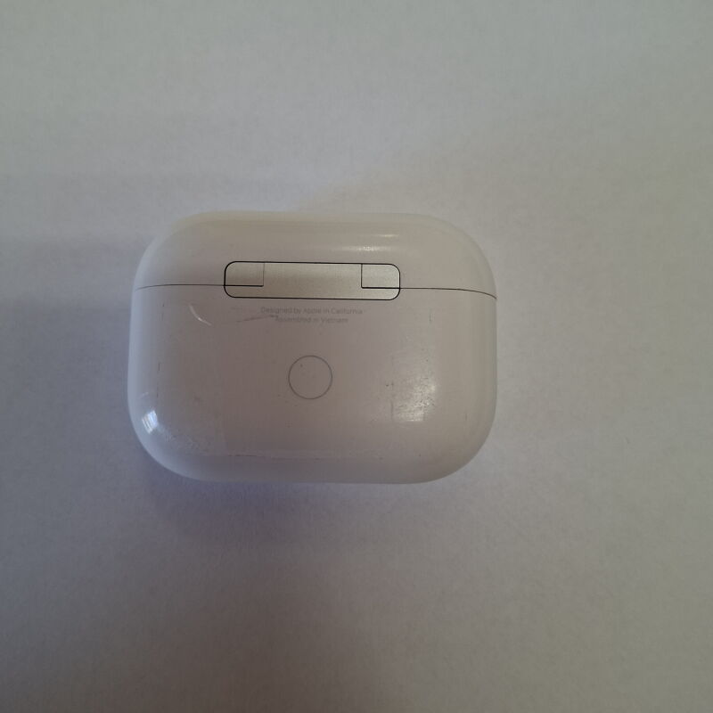 Навушники TWS Apple AirPods Pro 2nd generation with MagSafe Charging Case USB-C (MTJV3) - Б/В - Фото №3