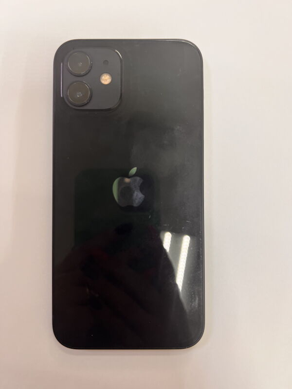 Apple IPhone 12 64Gb - Б/В