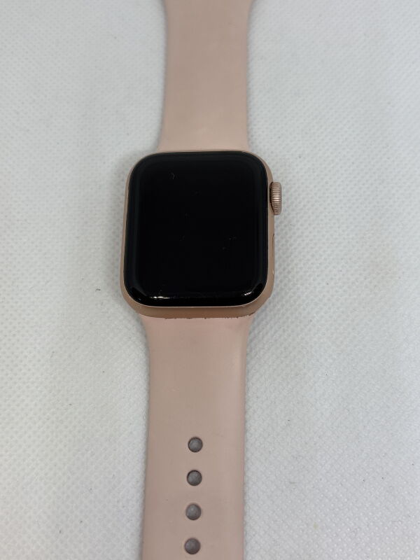 Смарт-годинник Apple Watch Series 4 40 mm Aluminium & Ceramic Case - Б/В