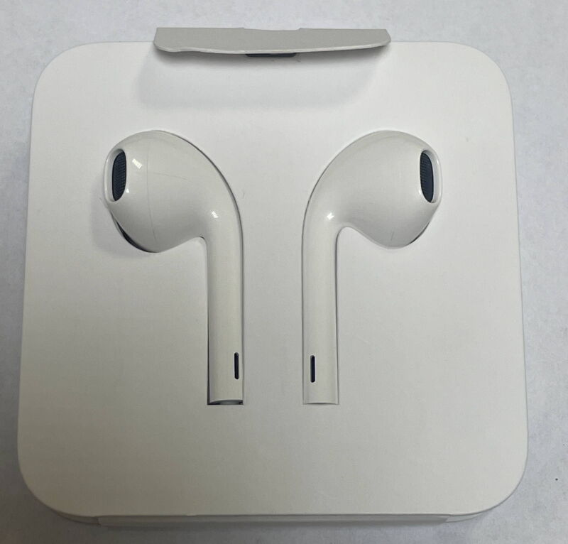 Навушники Apple iPhone EarPods with Mic Lightning (MWTY3ZM/A) - Б/В