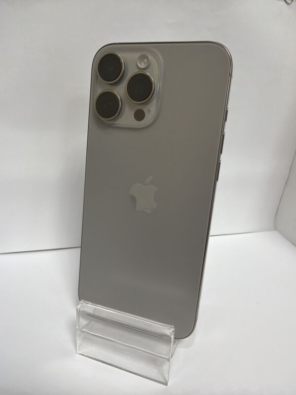 Apple iPhone 16 Pro Max 256GB Natural Titanium - Б/В