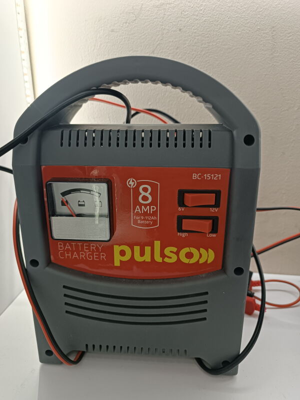 Зарядний пристрій PULSO BC-15121 6&12V/8A/9-112AHR/ - Б/В