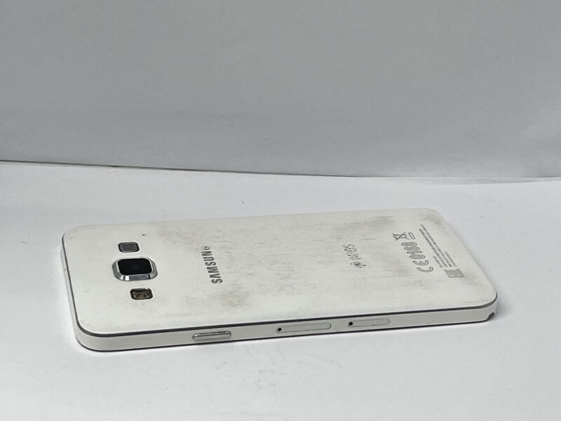 Samsung Galaxy A3 SM-A300F 1/16Gb - Б/В - Фото №3