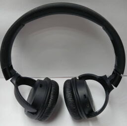 Навушники JBL Tune 520BT Black (JBLT520BTBLKEU) - Б/В від виробника JBL