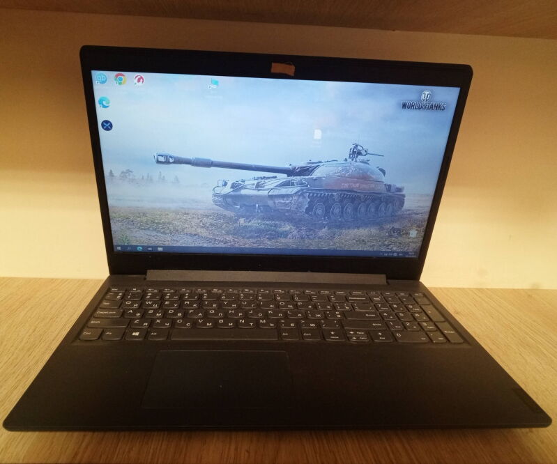 Ноутбук Lenovo V155-15API (Ryzen 3 3200U/8GB/SSD250GB) - Б/В
