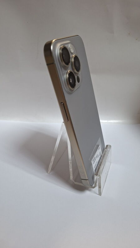 Apple iPhone 15 Pro 128GB - Б/В - Фото №3