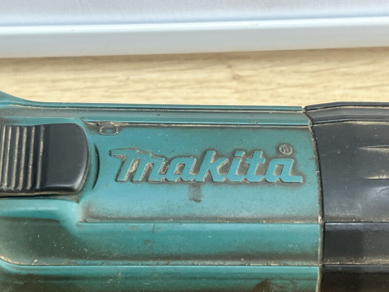 Кутова шліфмашина (Болгарка) Makita GA5030 - Б/В - Фото №3