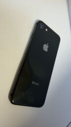 Apple iPhone 8 64GB - Б/В від виробника Apple